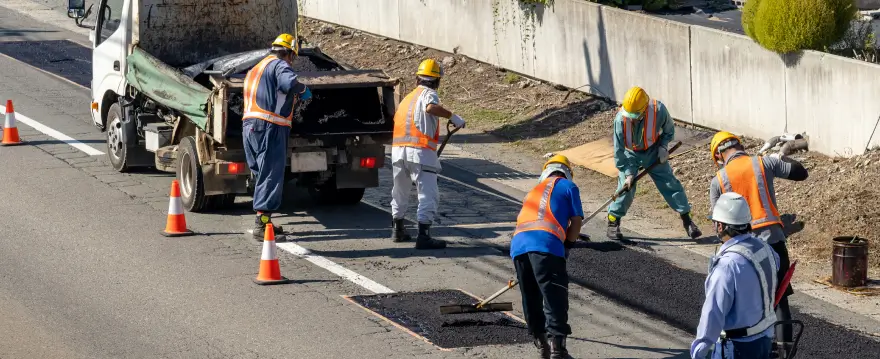 土工工事（掘削・埋戻し・整地）
